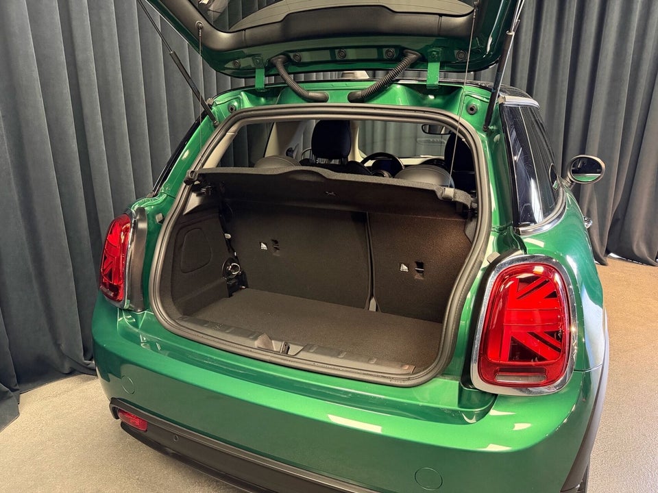 MINI Cooper SE Classic Trim 3d