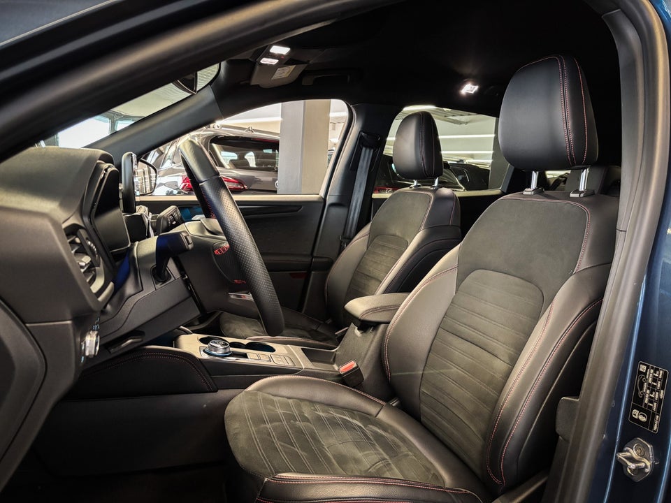 Ford Kuga 2,5 PHEV ST-Line CVT 5d