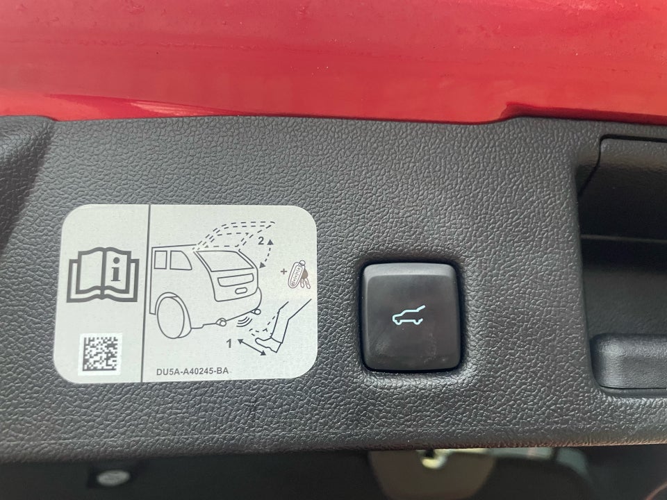 Ford Kuga 2,5 PHEV ST-Line X CVT 5d