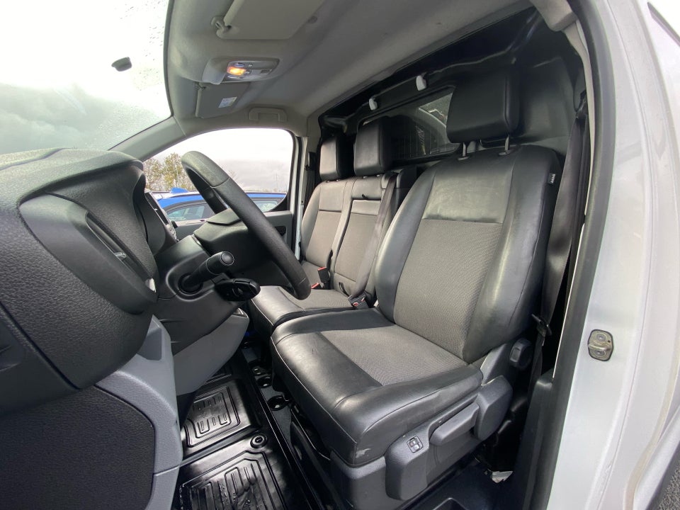 Toyota ProAce 2,0 D 120 Long Comfort 4d