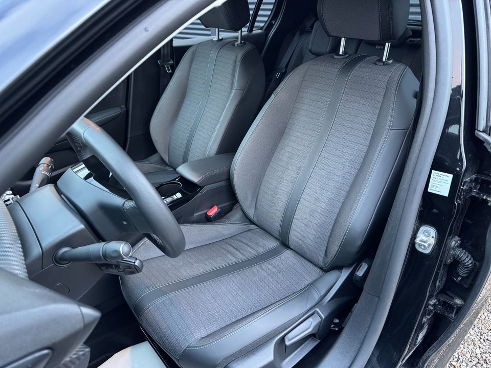 Peugeot 208 1,2 PureTech 100 Allure Pack 5d