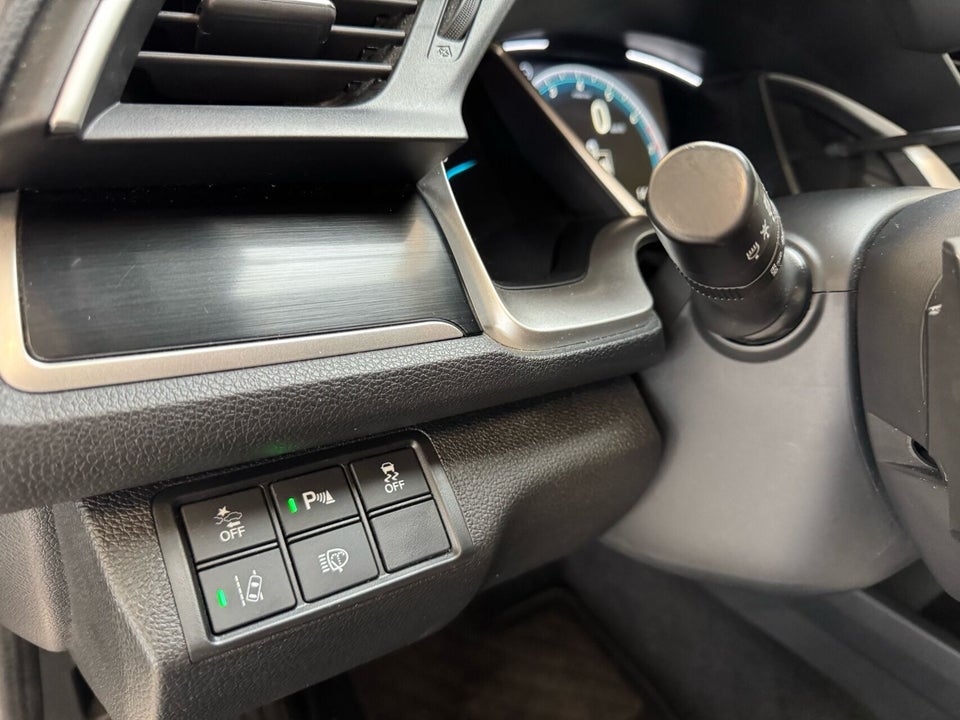 Honda Civic 1,5 VTEC Turbo Elegance CVT 4d