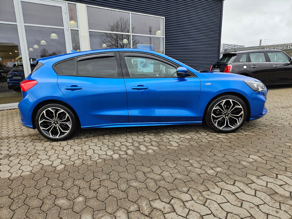 Ford Focus 1,0 EcoBoost ST-Line 5d