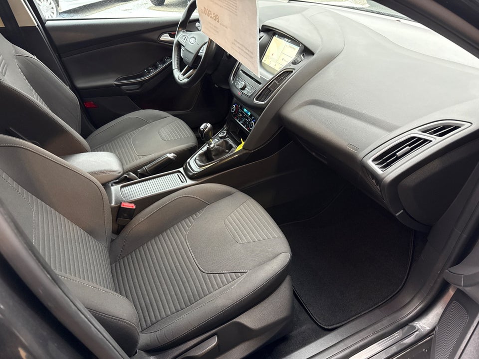 Ford Focus 1,0 EcoBoost Titanium stc. 5d