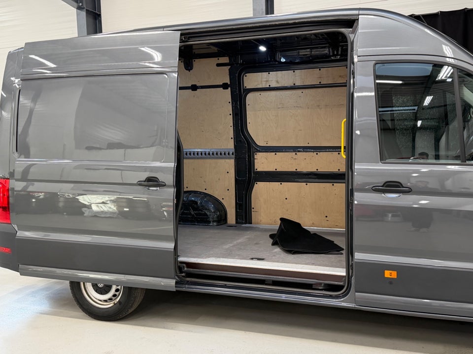 VW Crafter 35 2,0 TDi 177 Kassevogn L3H3 aut.