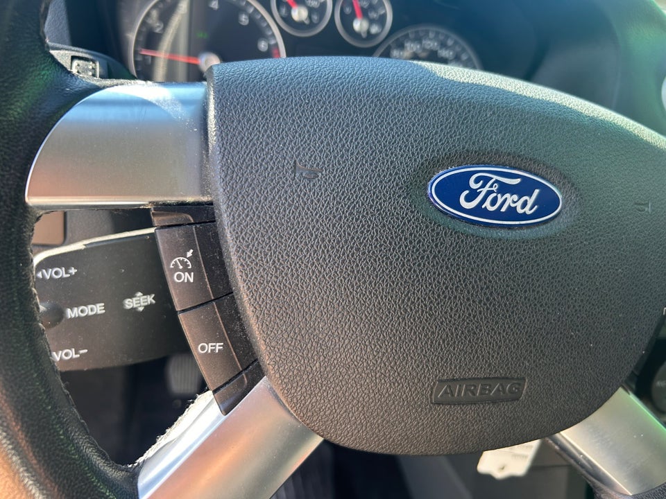 Ford Focus 1,6 Trend 100 5d