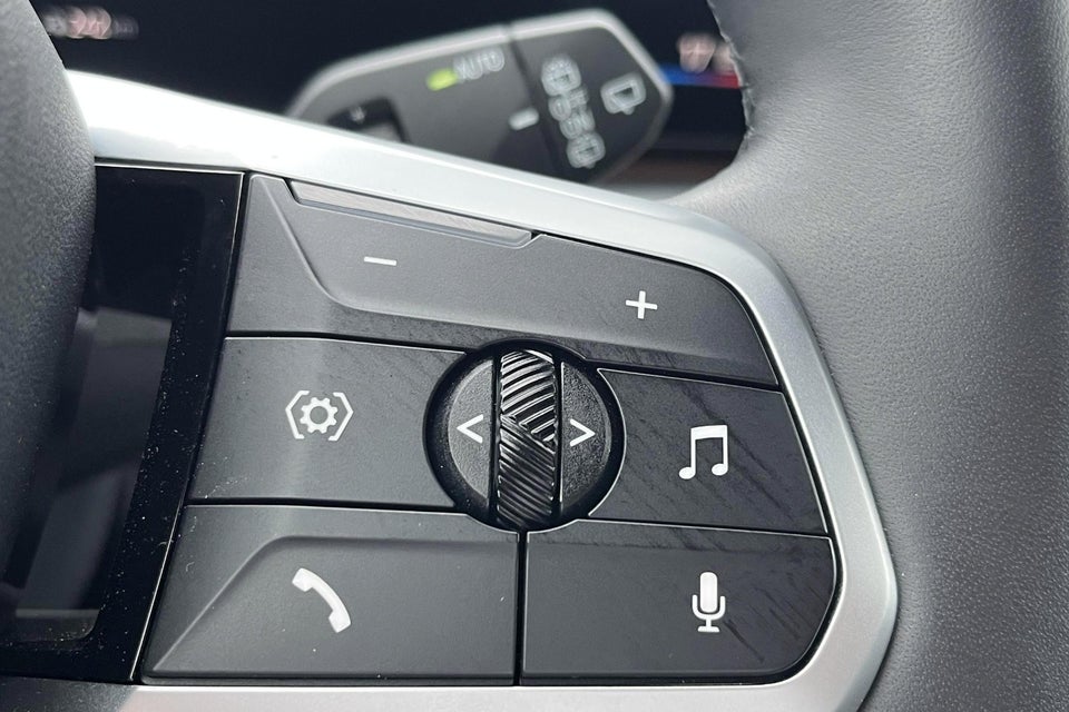 BMW iX1 eDrive20 Fully Charged M-Sport 5d