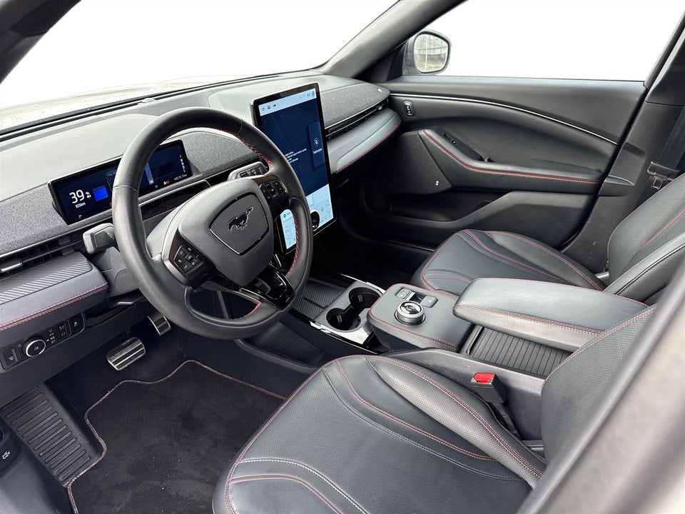 Ford Mustang Mach-E 70 Premium Standard Range AWD 5d