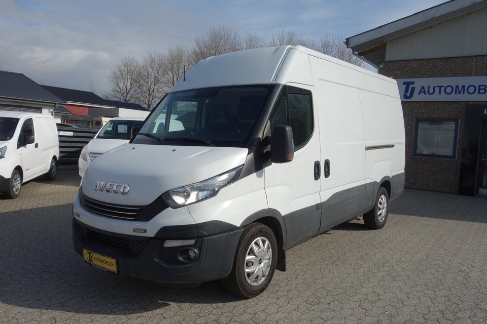 Iveco Daily 2,3 35S16 12m³ Van AG8
