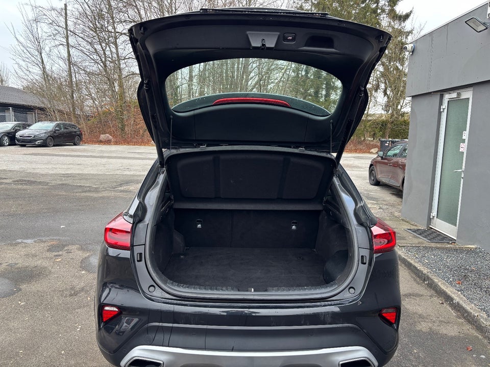 Kia XCeed 1,6 PHEV Premium DCT 5d