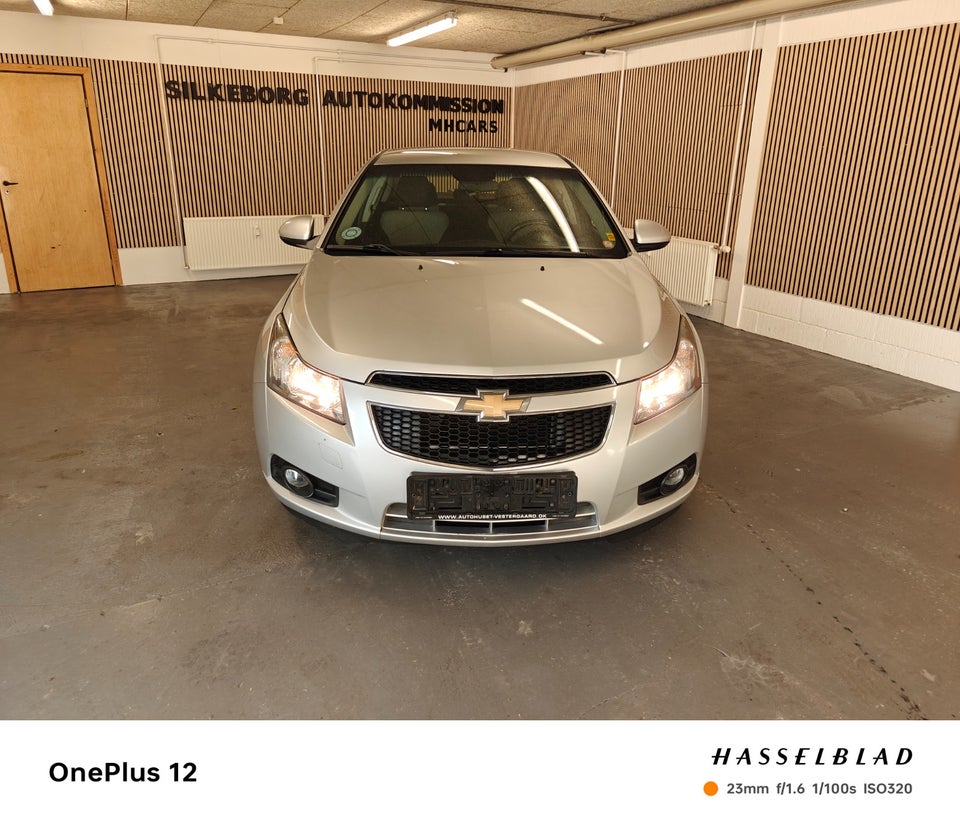 Chevrolet Cruze 1,8 LS 4d