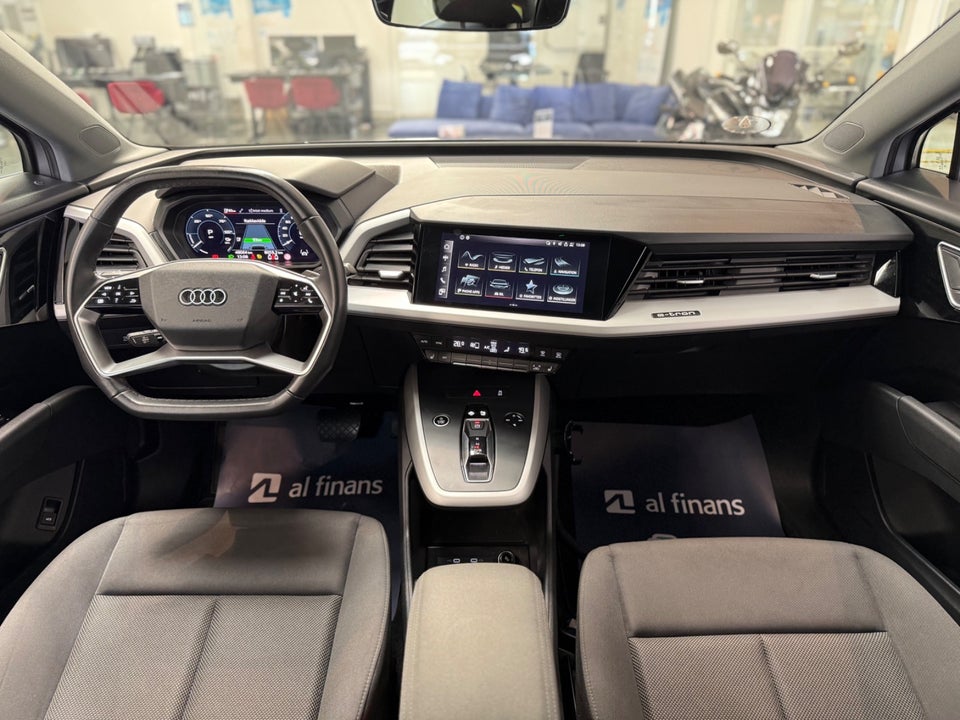 Audi Q4 e-tron 40  5d