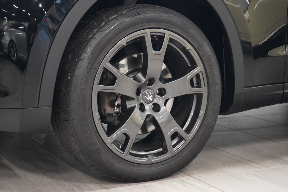 Maserati Levante 3,0 aut. 5d