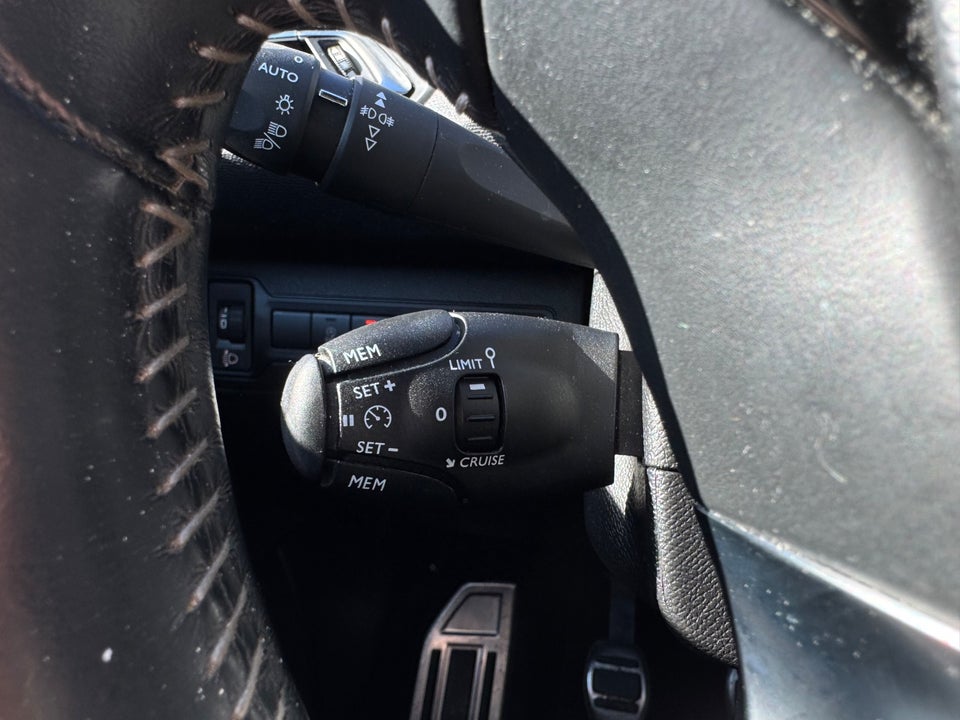 Peugeot 308 1,6 BlueHDi 120 Allure Sky SW 5d