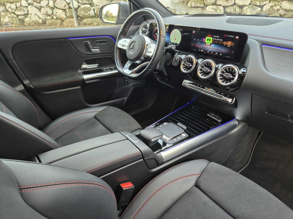 Mercedes EQA300 AMG Line 4Matic 5d