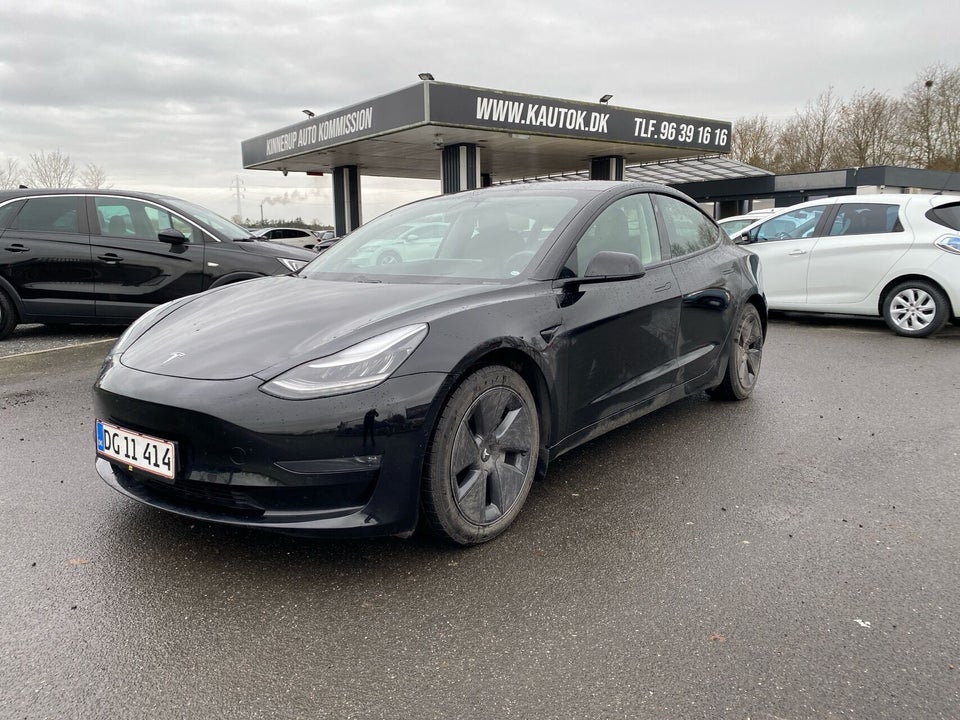 Tesla Model 3 Long Range AWD 4d