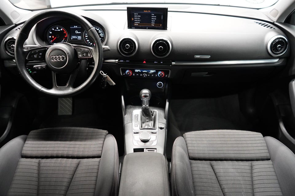 Audi A3 40 TFSi Sport Limited Sportback S-tr. 5d