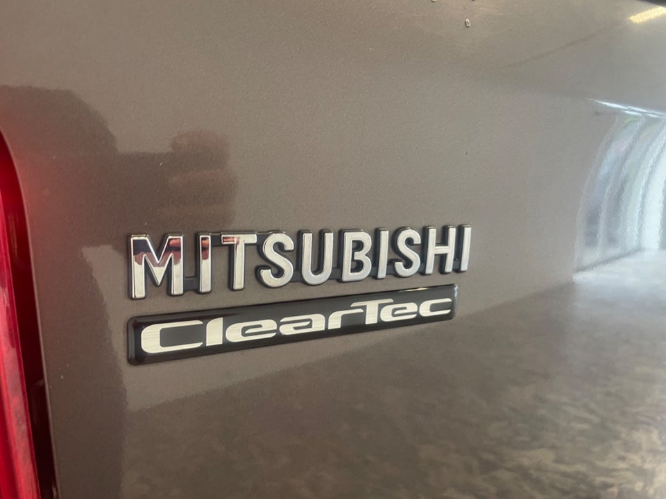 Mitsubishi L200 2,4 DI-D 154 Invite Club Cab 2d