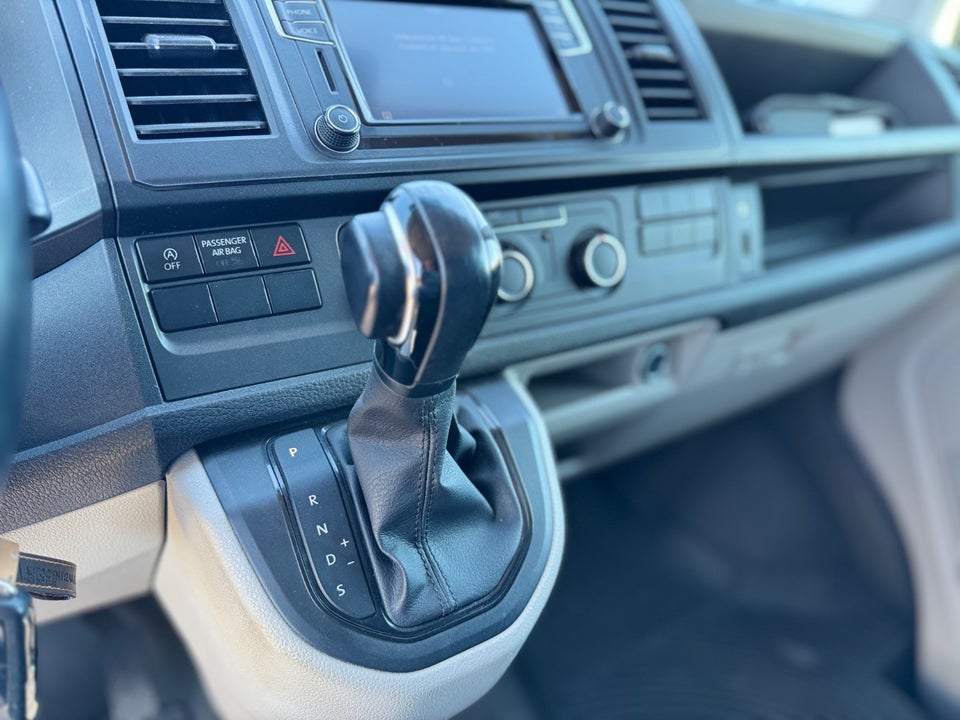 VW Transporter 2,0 TDi 150 Autotransporter DSG 2d