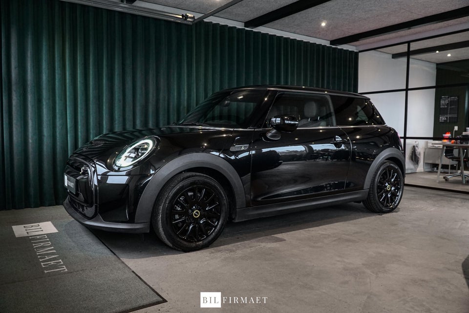 MINI Cooper SE Classic Trim 3d