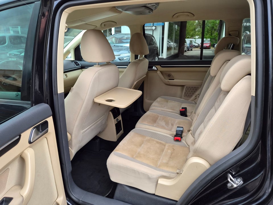 VW Touran 2,0 TDi 170 Highline DSG 7prs 5d