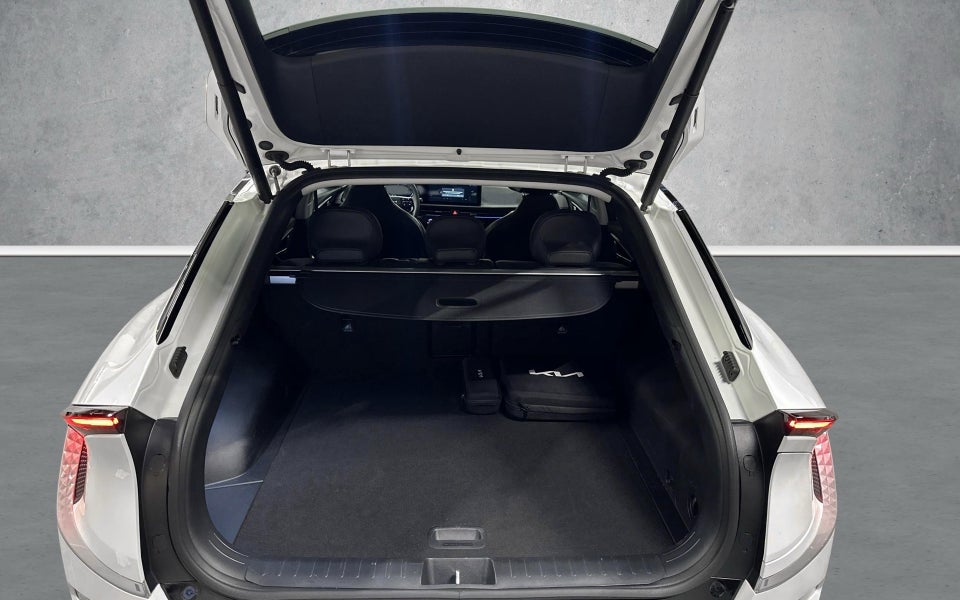 Kia EV6 84 Long Range Upgrade 5d