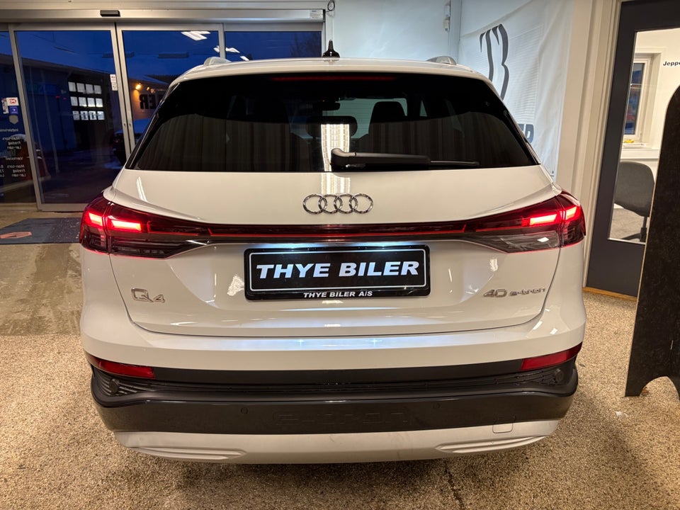 Audi Q4 e-tron 40 Advanced 5d