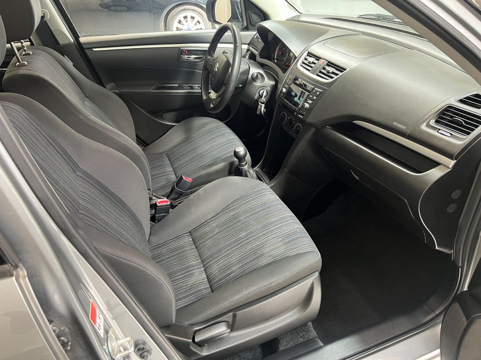 Suzuki Swift 1,2 Dualjet Comfort 5d