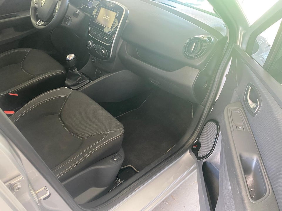 Renault Clio IV 0,9 TCe 75 Zen Sport Tourer 5d