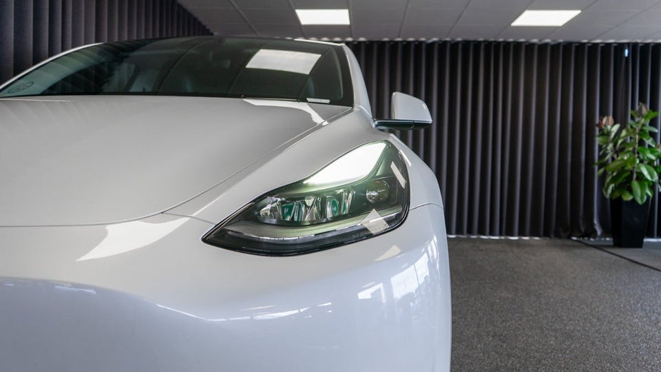 Tesla Model Y RWD 5d