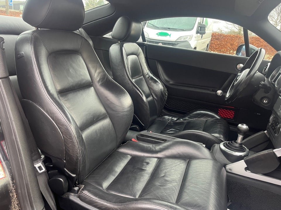 Audi TT 1,8 T 180 Coupé 2d