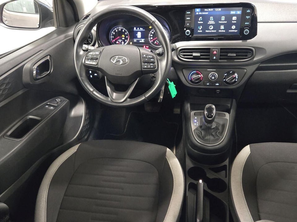 Hyundai i10 1,0 MPi Essential AMT 5d