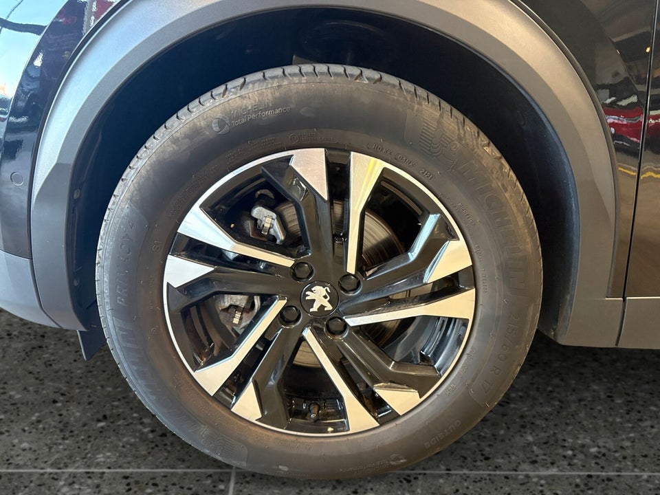 Peugeot e-2008 50 GT Sky 5d