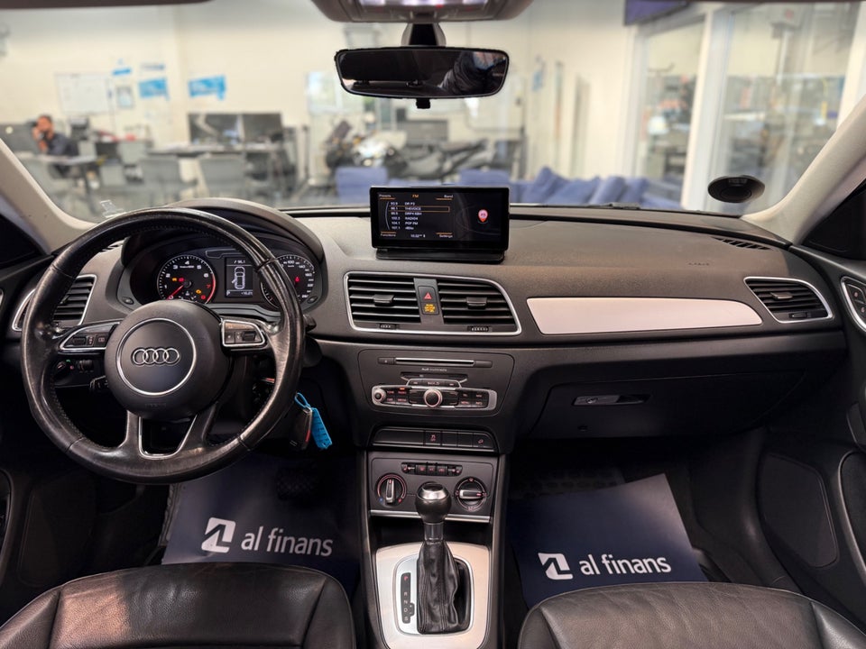 Audi Q3 2,0 TFSi 200 S-line S-tr. 5d