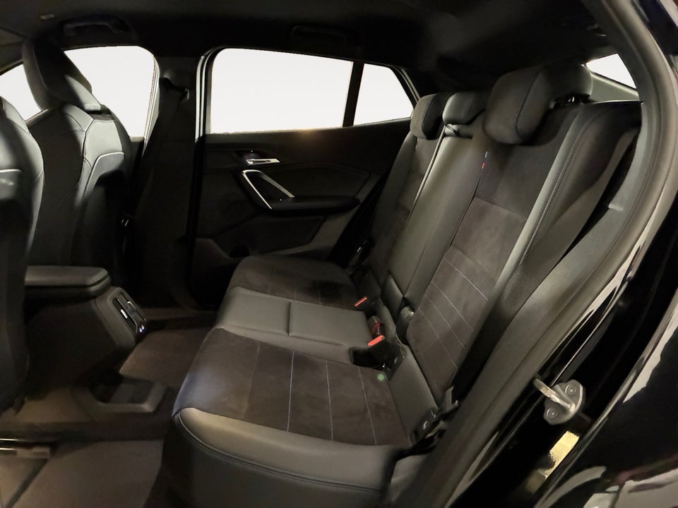 BMW iX2 eDrive20 M-Sport Premium 5d