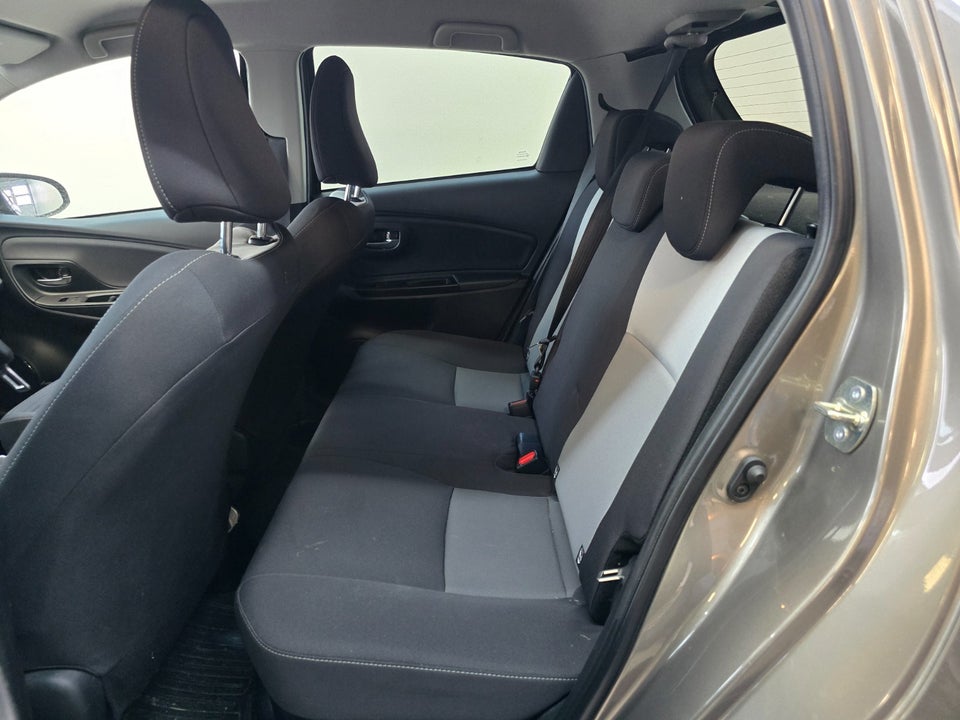 Toyota Yaris 1,5 Hybrid H3 Limited e-CVT 5d