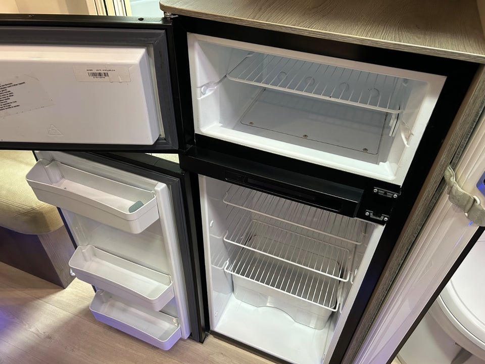 Chausson Titanium 2,0 628 aut. 2d