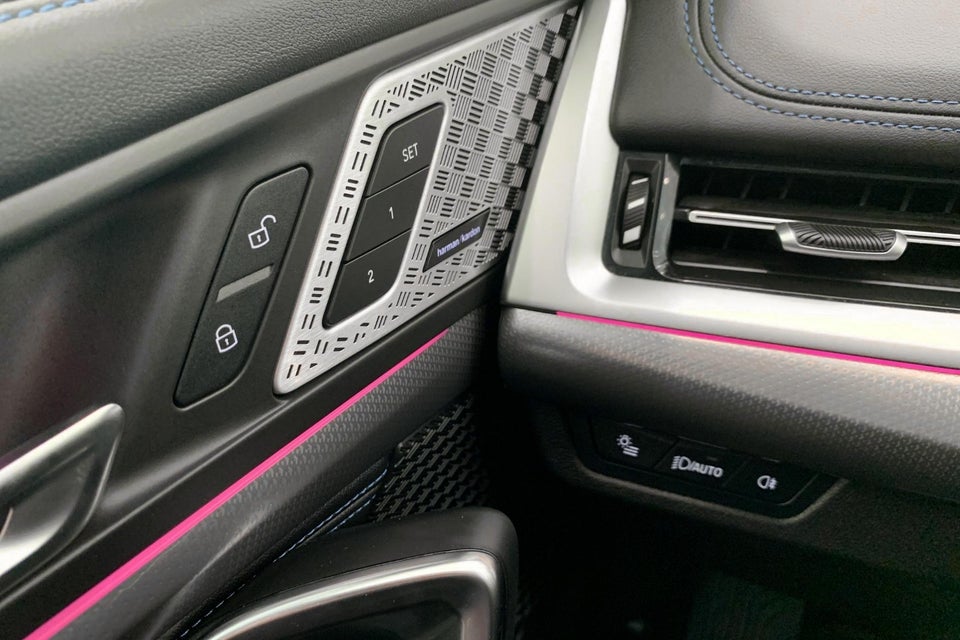 BMW iX1 eDrive20 M-Sport Pro 5d