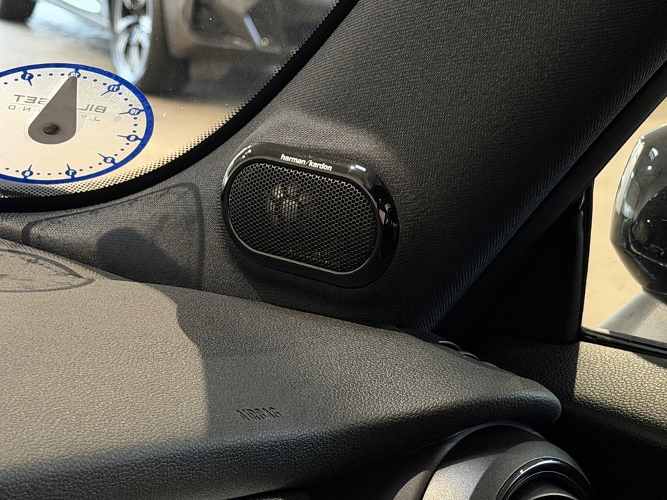 MINI Cooper SE Maximise 3d