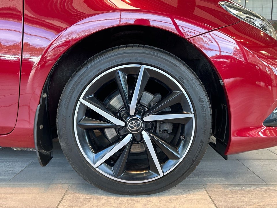 Toyota Auris 1,2 T T2 Spirit 5d