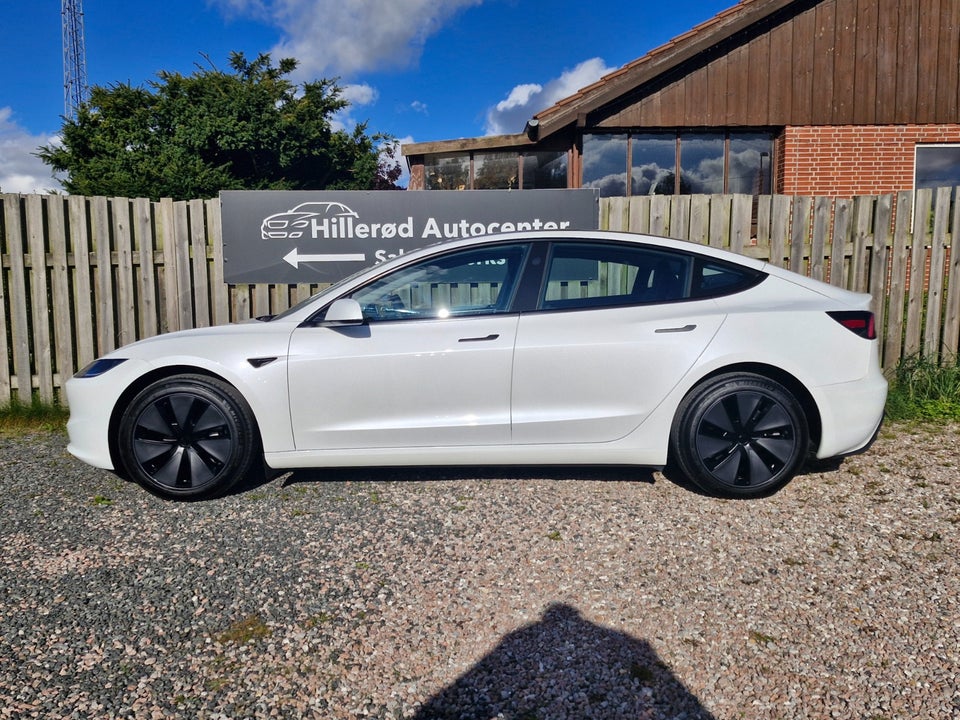 Tesla Model 3 RWD 4d