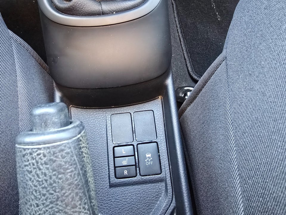 Toyota Yaris 1,0 VVT-i T2 5d