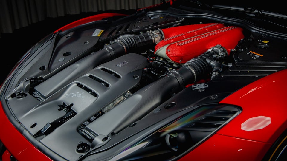 Ferrari 812 Competizione 6,5 DCT 2d