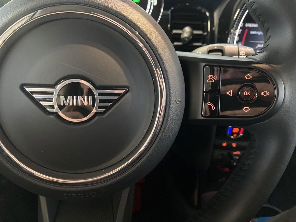 MINI Cooper SE Classic Trim 3d