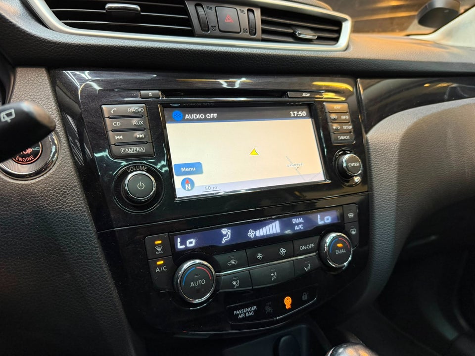 Nissan Qashqai 1,6 dCi 130 Tekna X-tr. 5d