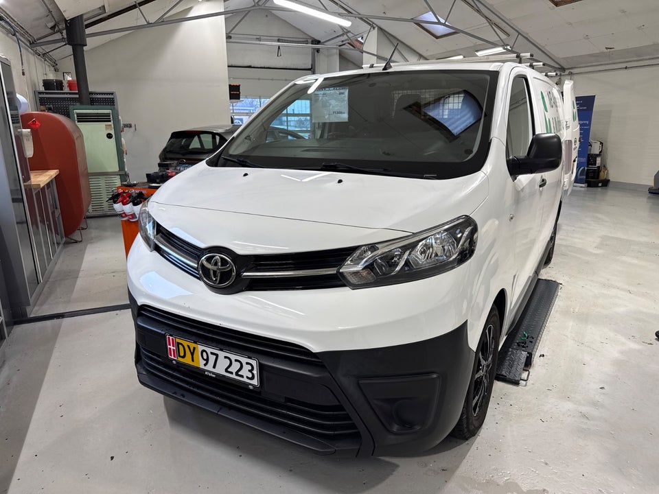 Toyota ProAce 2,0 D 120 Long Comfort 5d