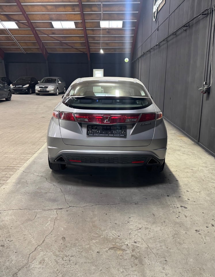 Honda Civic 1,8 Comfort 5d