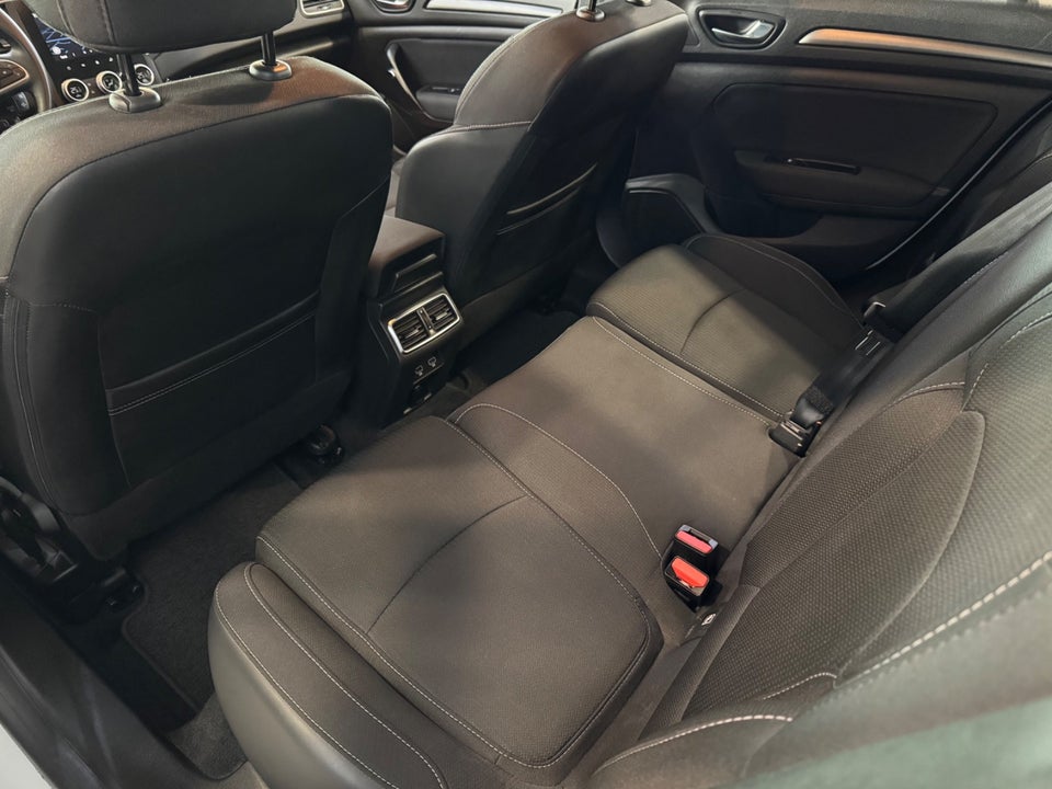 Renault Megane IV 1,6 E-Tech Zen Sport Tourer 5d