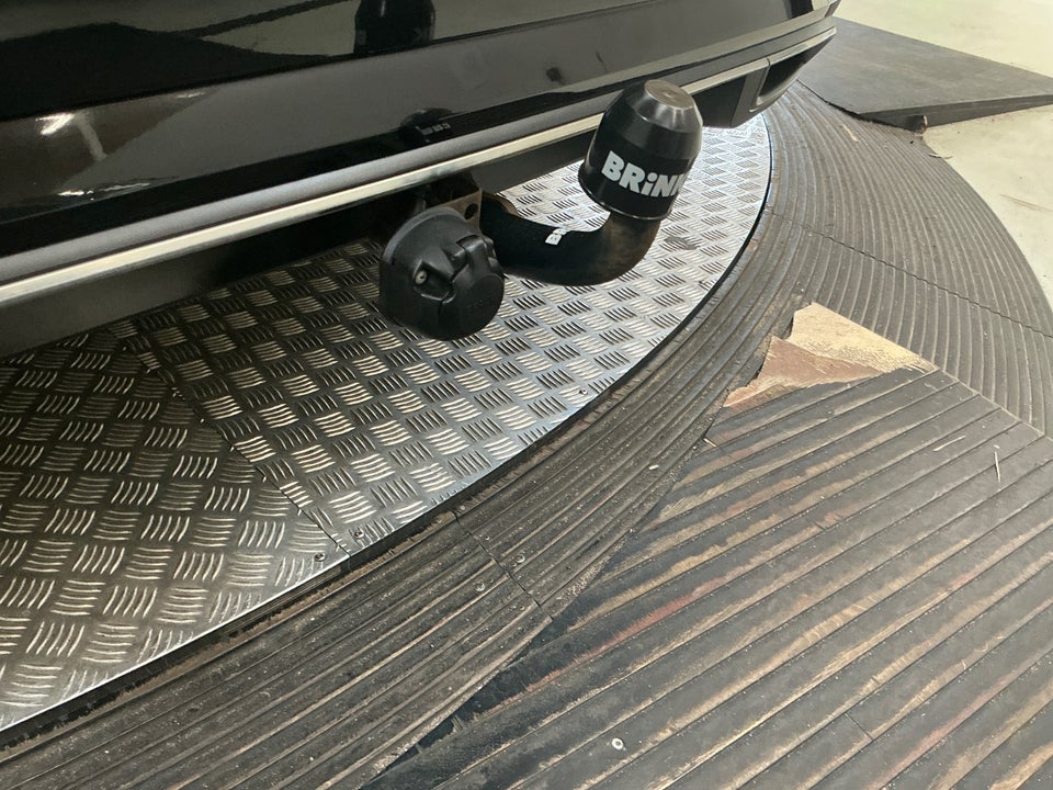 VW Golf VII 1,4 TSi 125 Comfortline Variant 5d