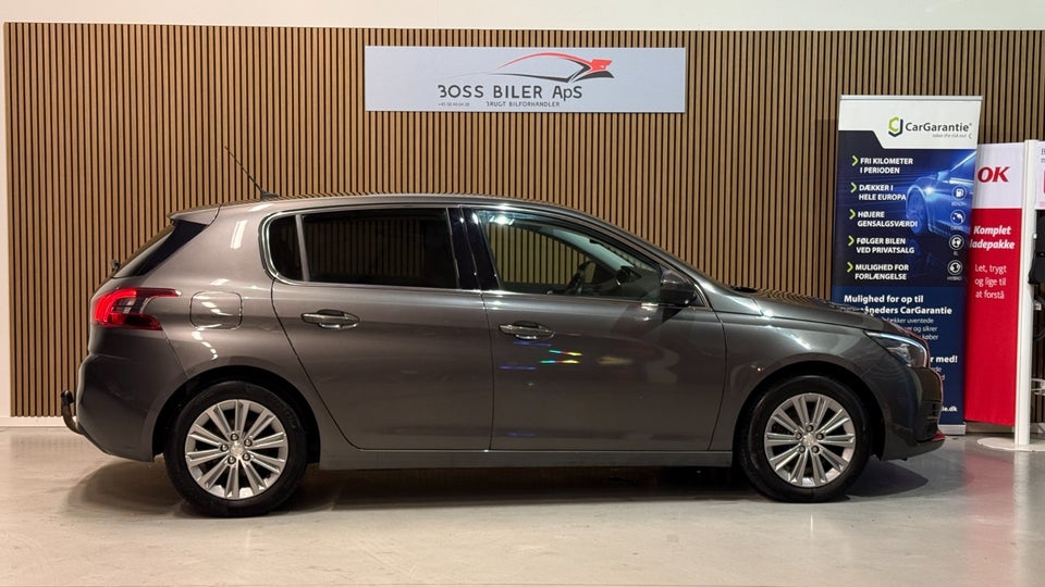 Peugeot 308 1,2 e-THP 130 Allure Sky 5d